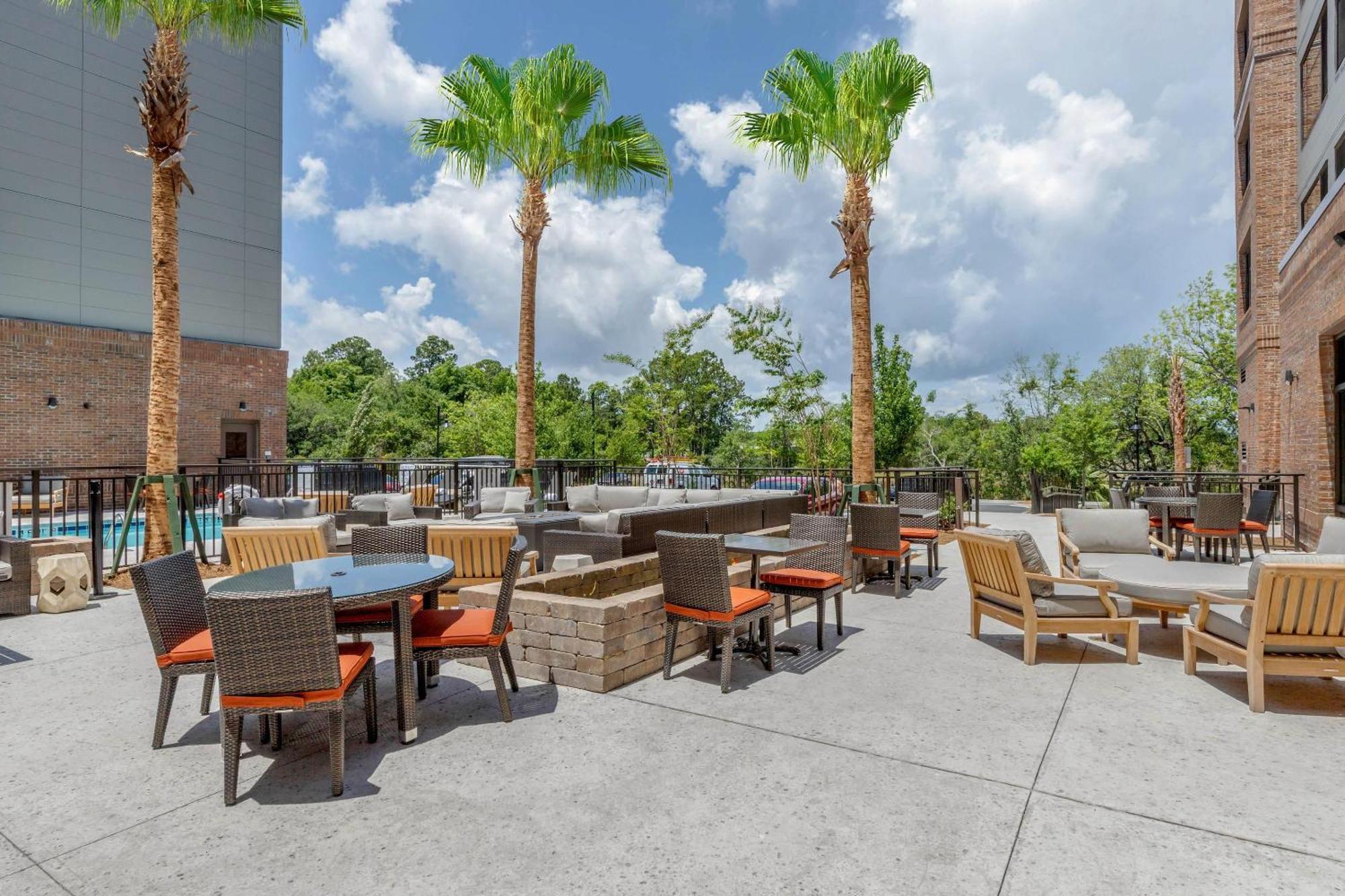 Hotel Cambria Riverview 3*