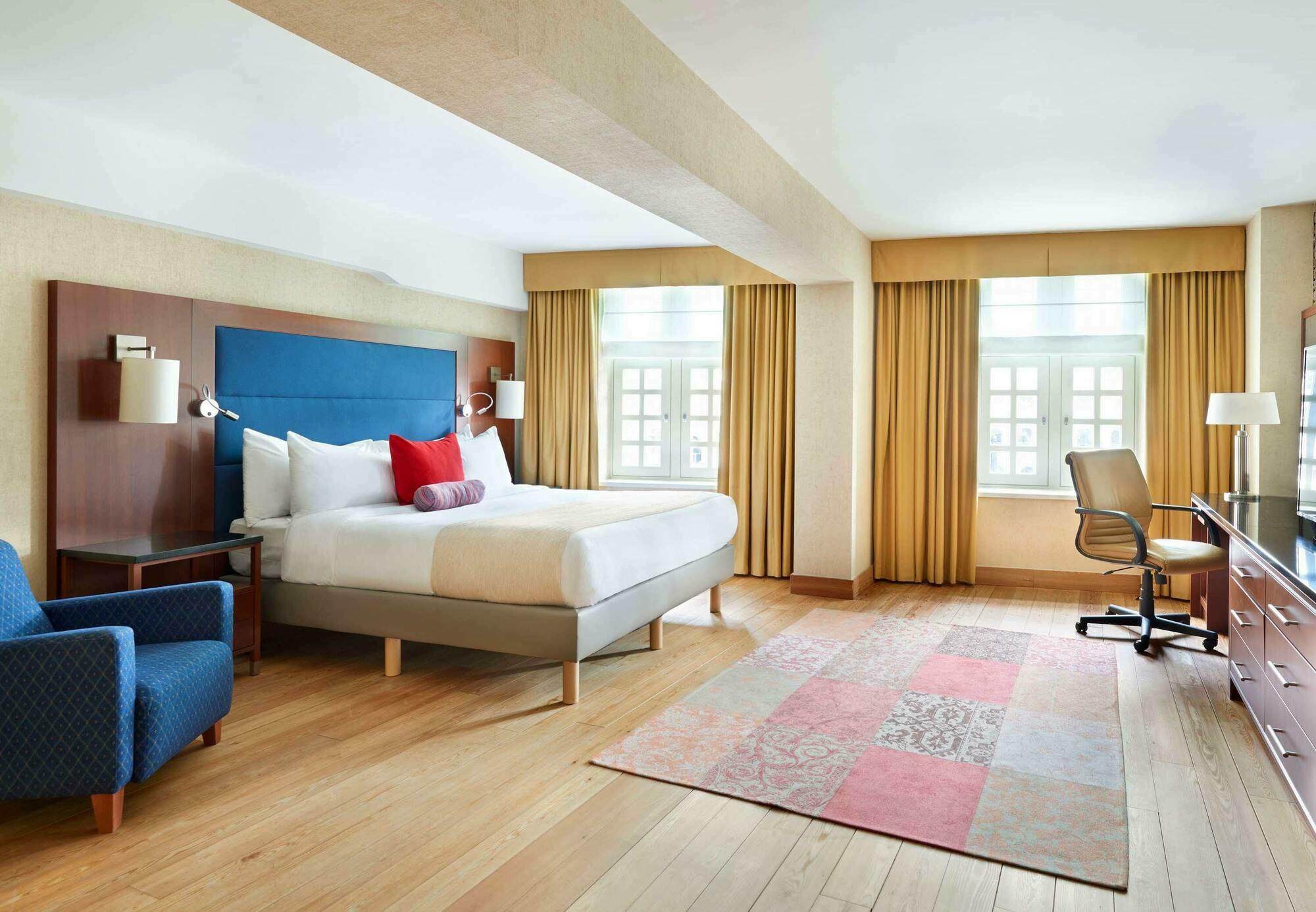 Springhill By Marriott Riverview Hotel
