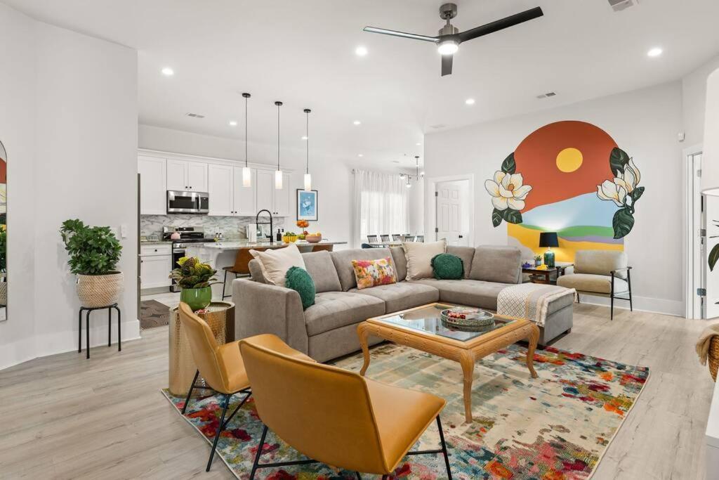 Apartment Rainbow Oaks House
