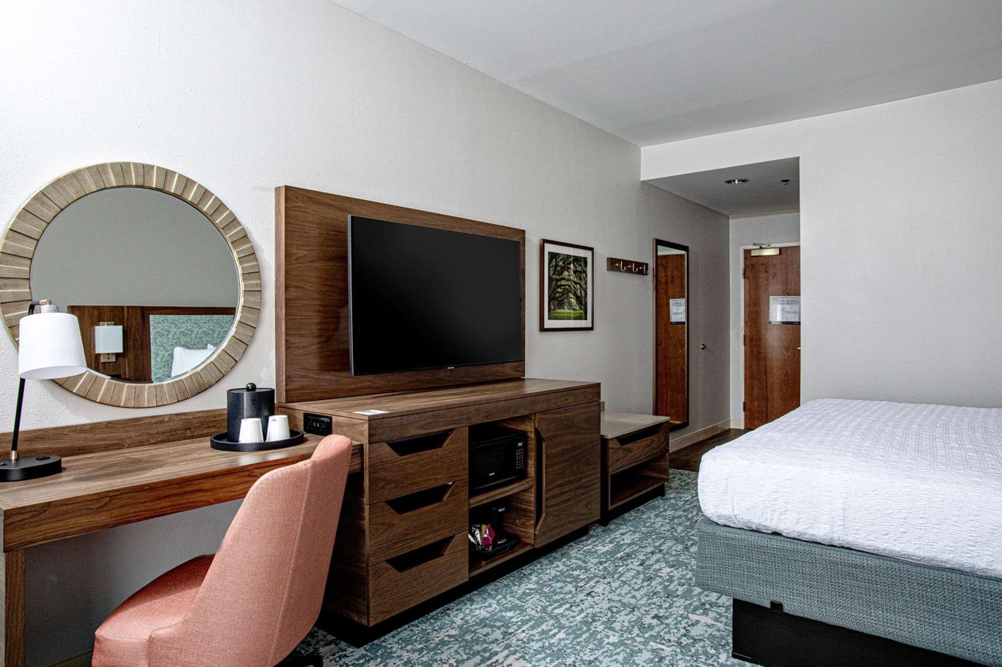 Hampton & Charleston-west Ashley Hotel 3*