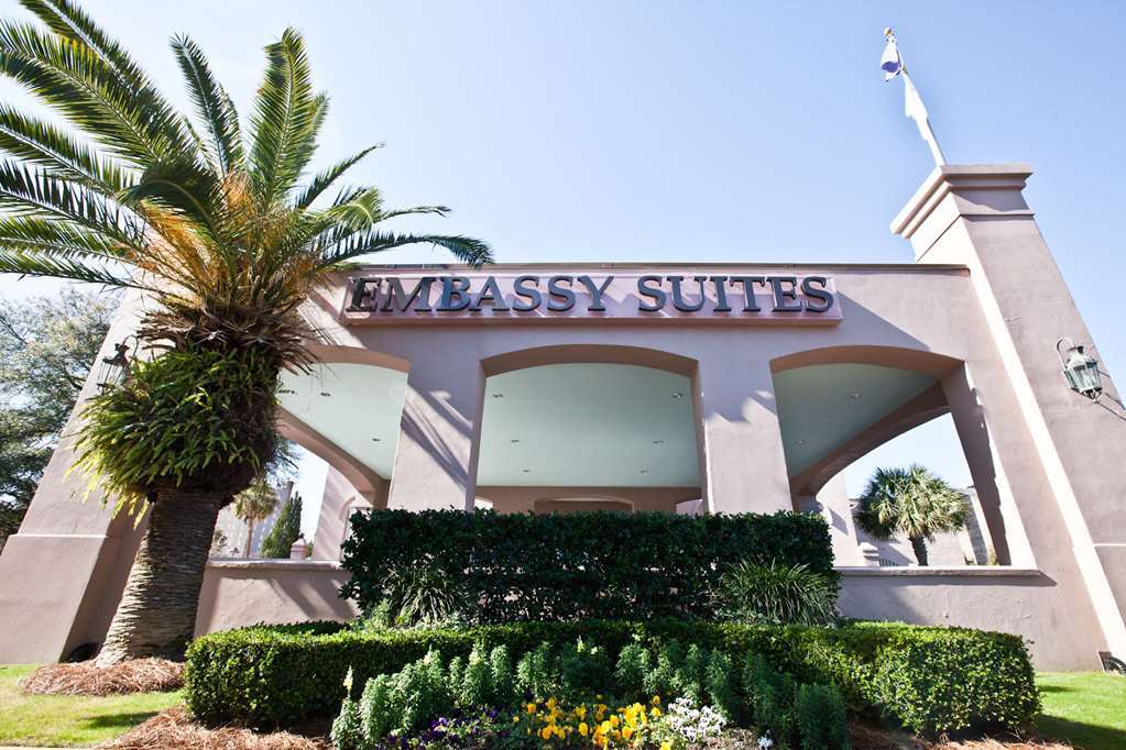 Embassy - Historic District 3*