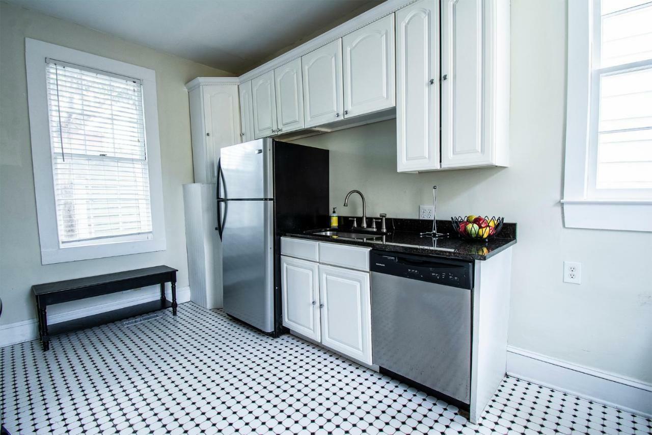 Suites On Coming Charleston