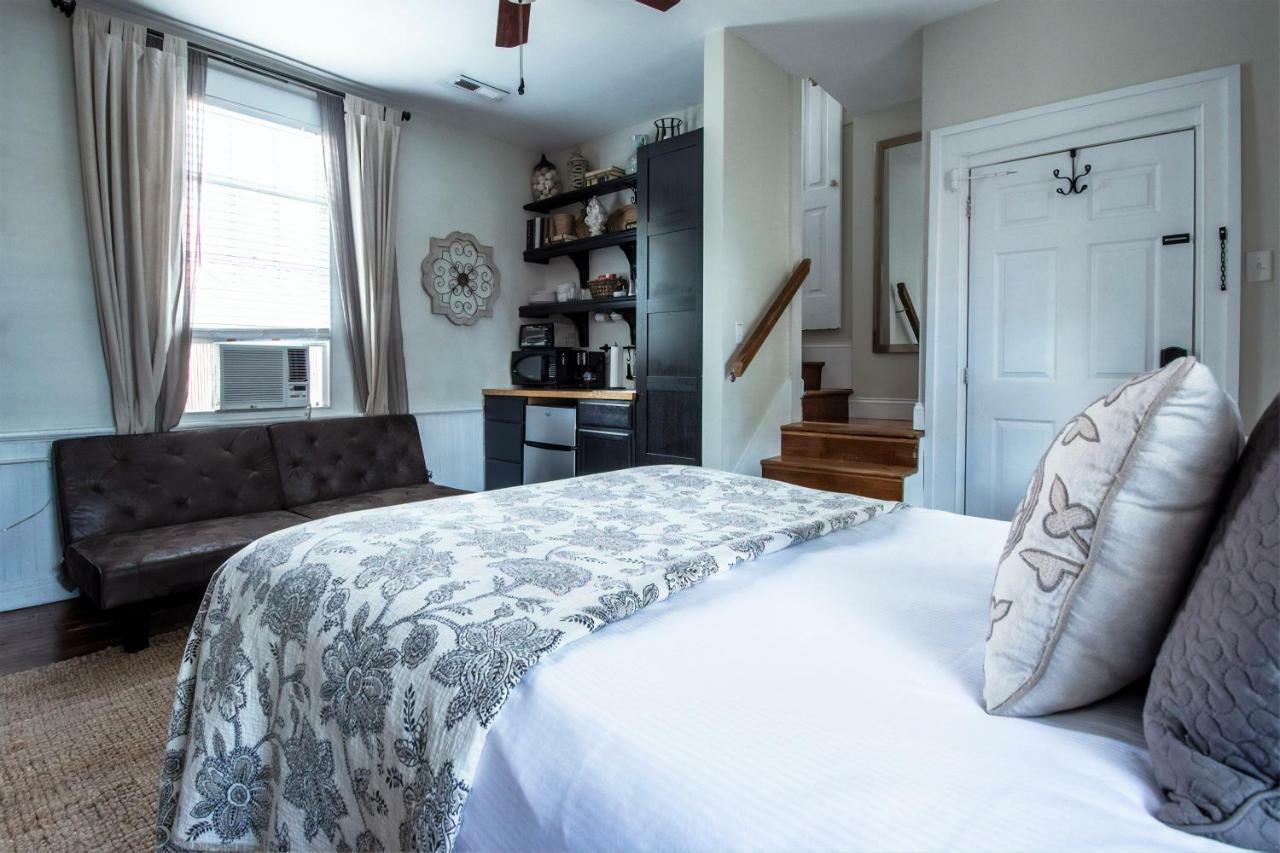 Suites On Coming Apartment *