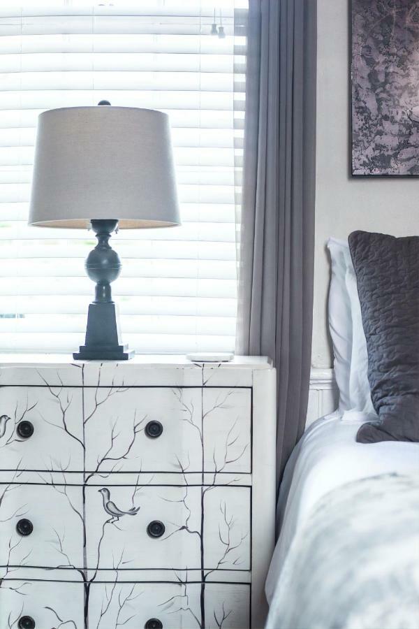 Apartment Suites On Coming *